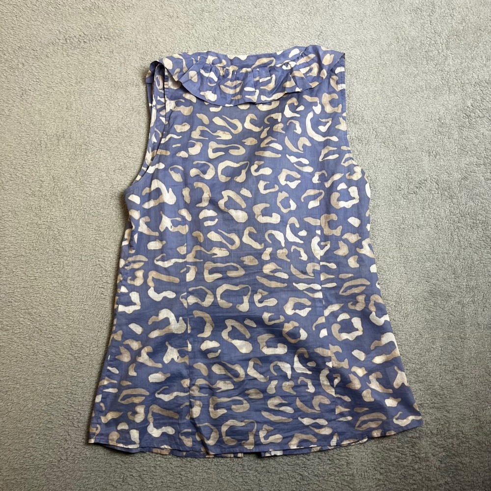 Ann Taylor Blue Leopard Print Ruffle Sleeveless Button Down Cotton Blouse Size 6 - Picture 6 of 7